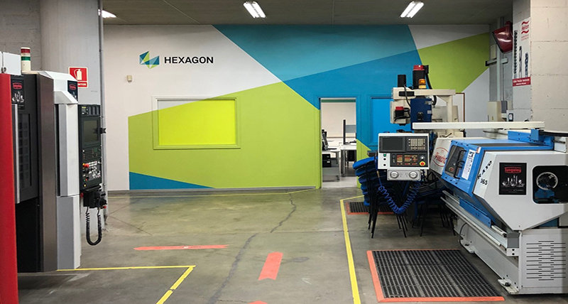 Hexagon refuerza su colaboración con el CFP de Manresa con la apertura de una nueva Aula de formación